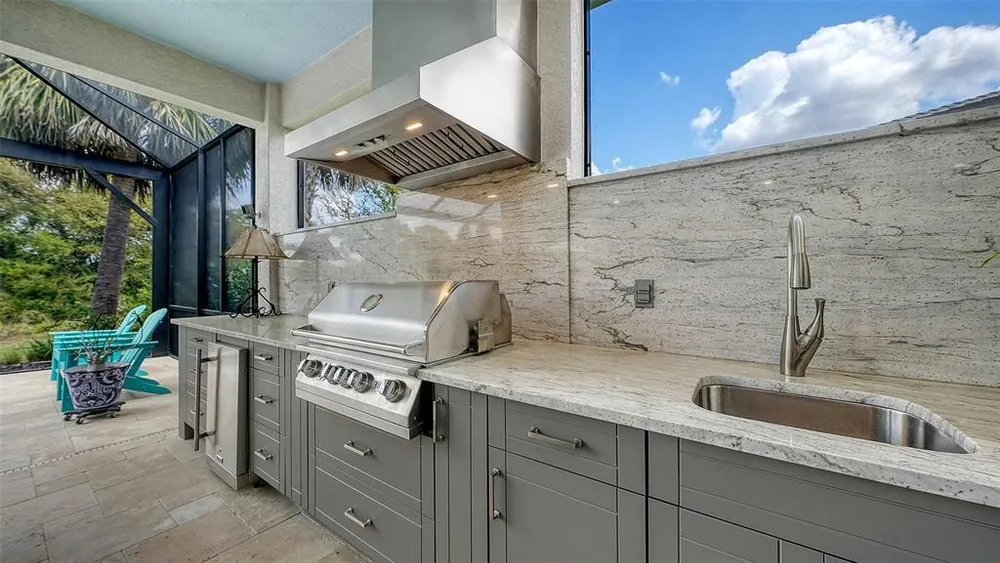 5018 Surfside Circle, Lakewood Ranch, FL 34211