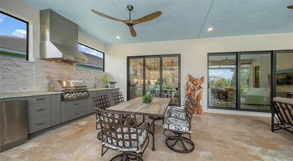 5018 Surfside Circle, Lakewood Ranch, FL 34211