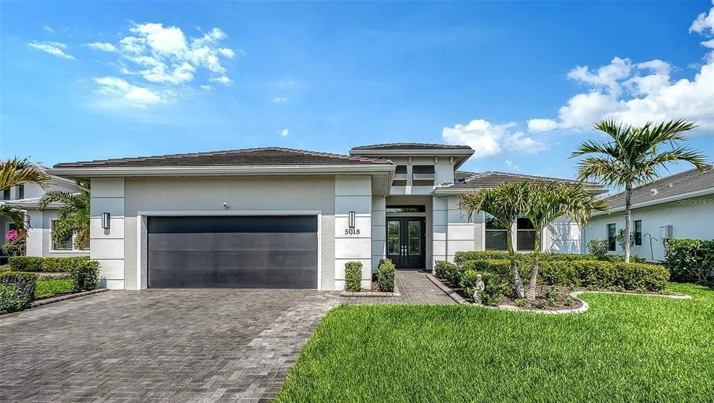 5018 Surfside Circle, Lakewood Ranch, FL 34211