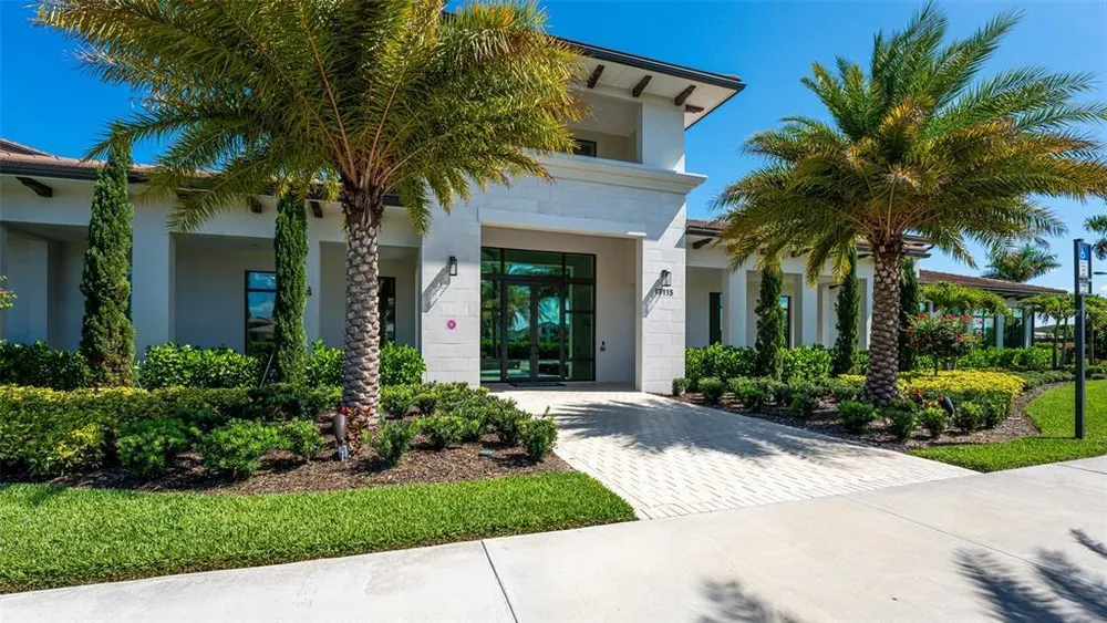 5018 Surfside Circle, Lakewood Ranch, FL 34211