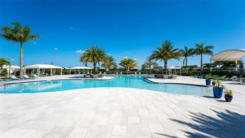 5018 Surfside Circle, Lakewood Ranch, FL 34211