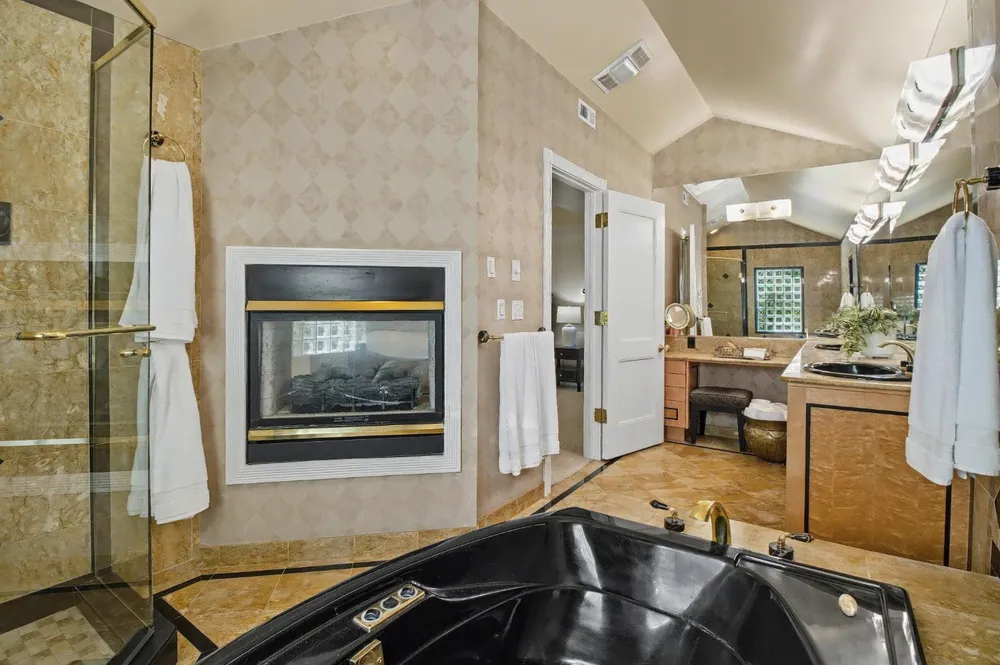 4320 Rand Ln, Sacramento, CA 95864