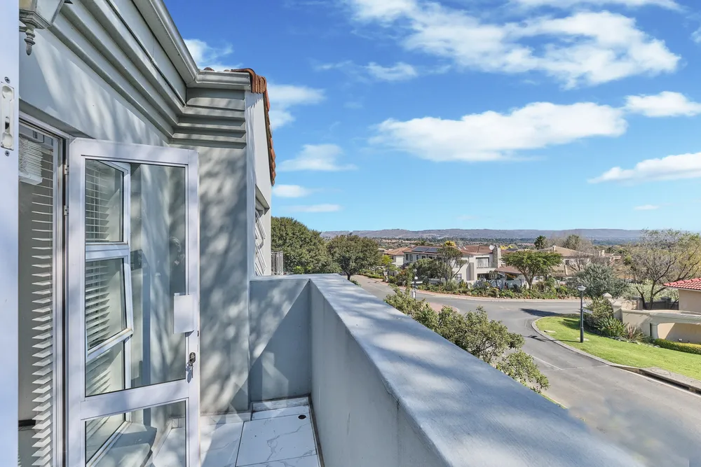 South Africa, Gauteng, Eagle Canyon Golf Estate, Eagle Canyon Boulevard, 741