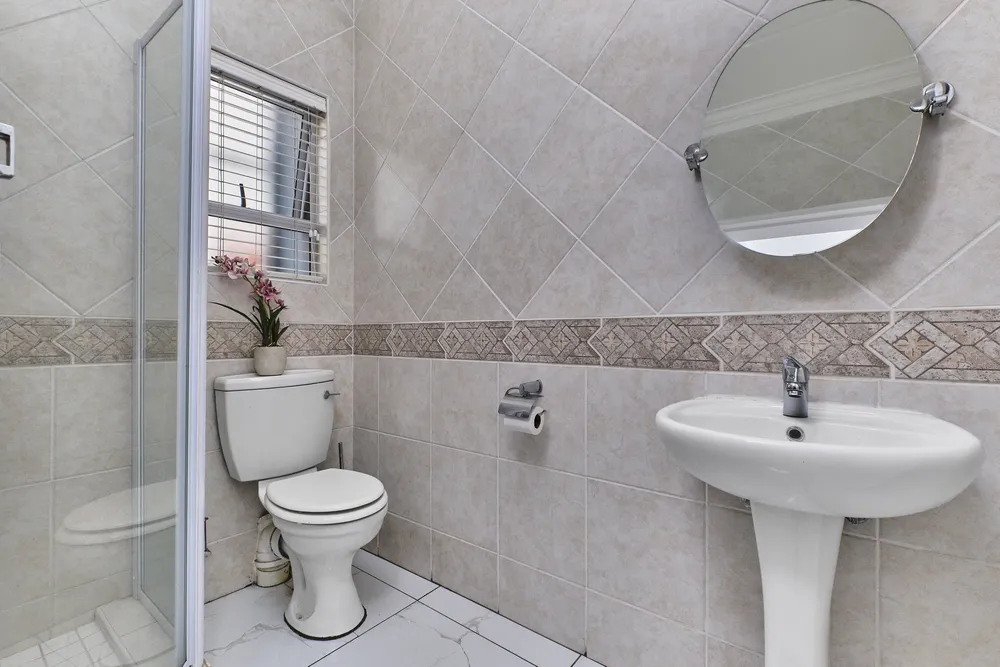 South Africa, Gauteng, Eagle Canyon Golf Estate, Eagle Canyon Boulevard, 741