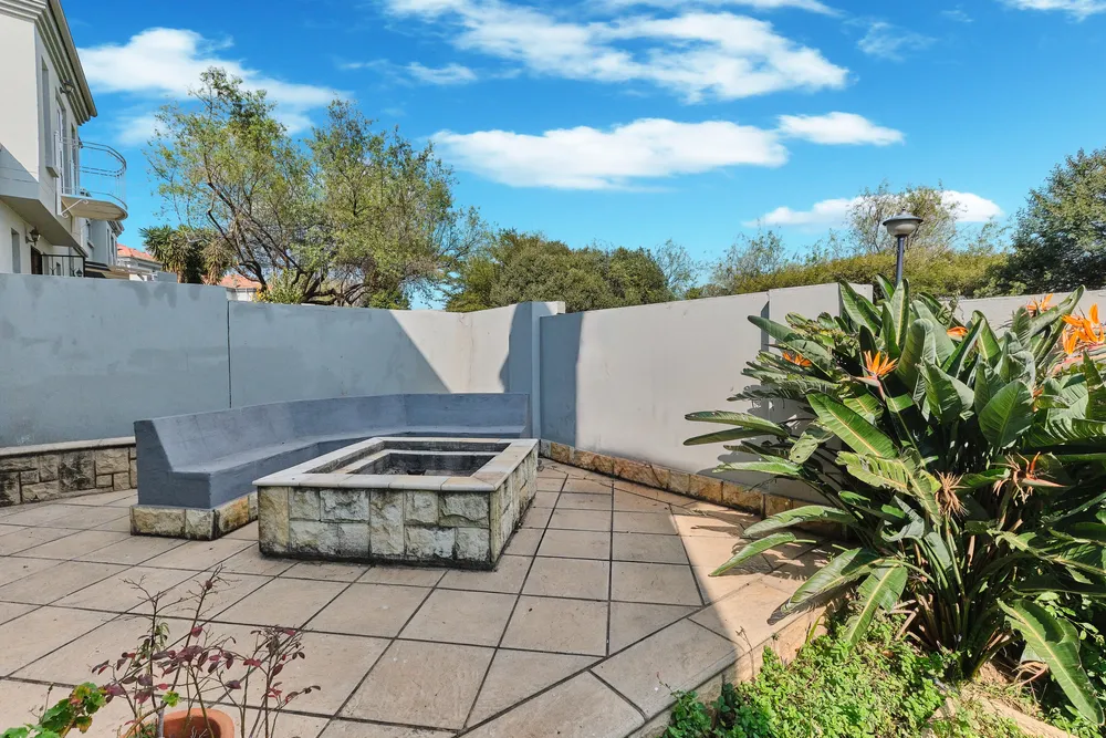 South Africa, Gauteng, Eagle Canyon Golf Estate, Eagle Canyon Boulevard, 741