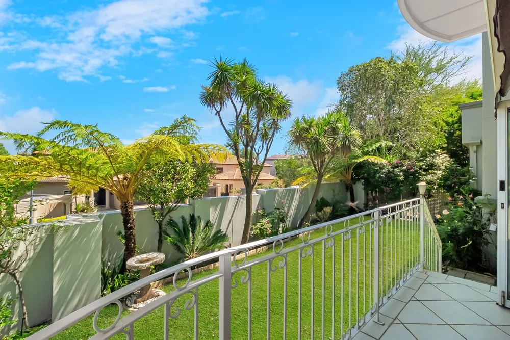 South Africa, Gauteng, Eagle Canyon Golf Estate, Eagle Canyon Boulevard, 741