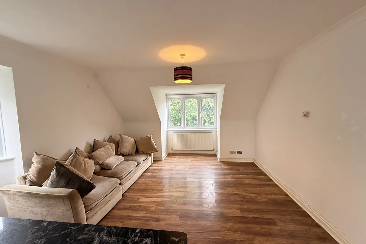 177 Hagden Lane, Watford