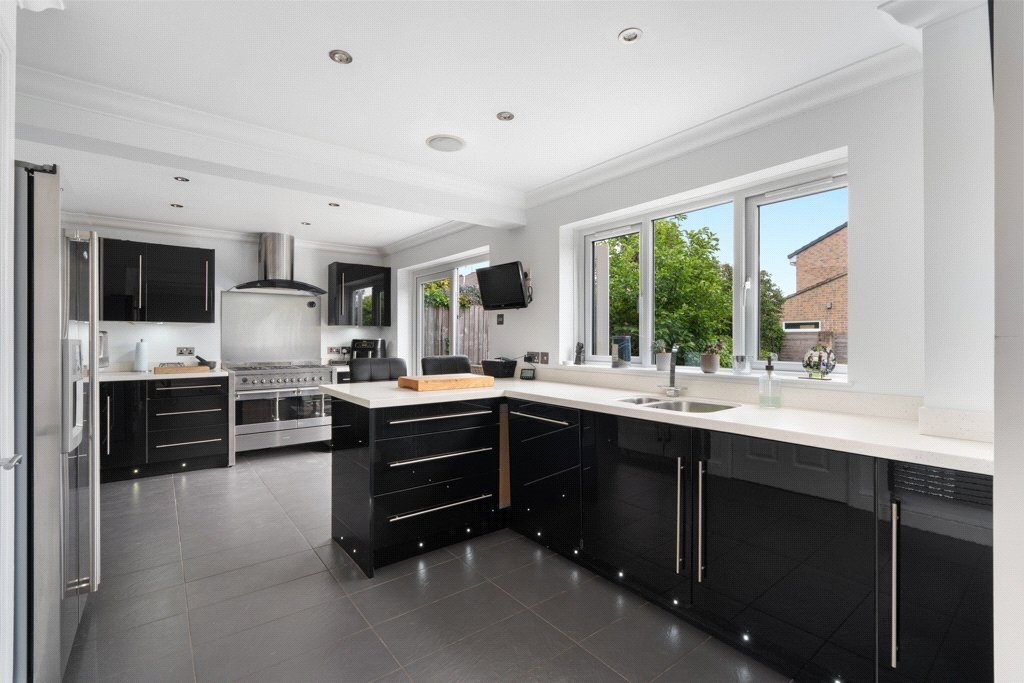 Woolslope Road, West Moors, Ferndown, BH22 Image 5