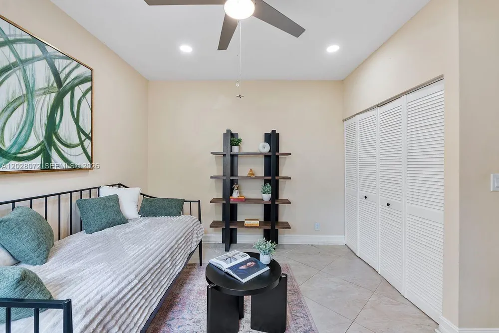 8149 Royal Palm Ct, Tamarac, FL 33321