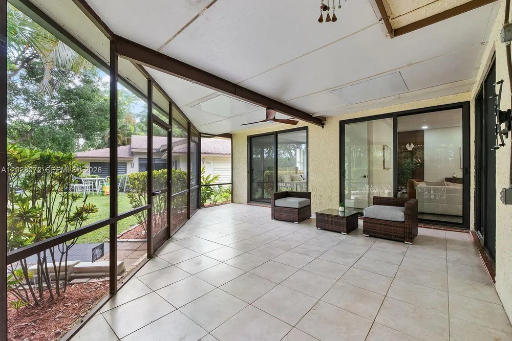8149 Royal Palm Ct, Tamarac, FL 33321