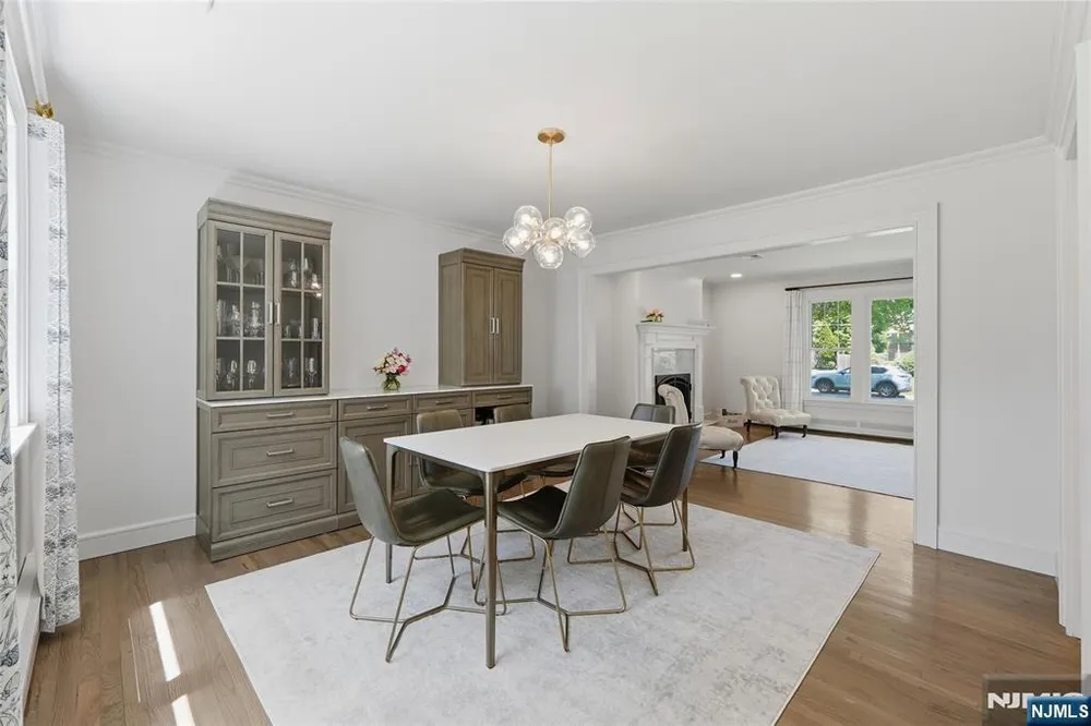 2430 Cleveland Ave, Washington, NJ 07676