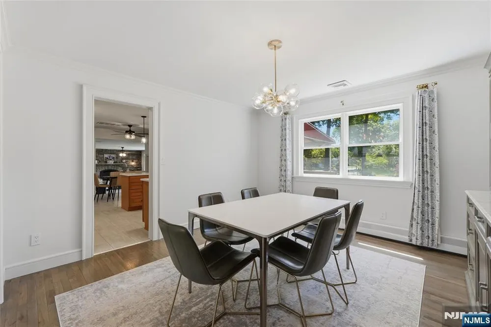 2430 Cleveland Ave, Washington, NJ 07676