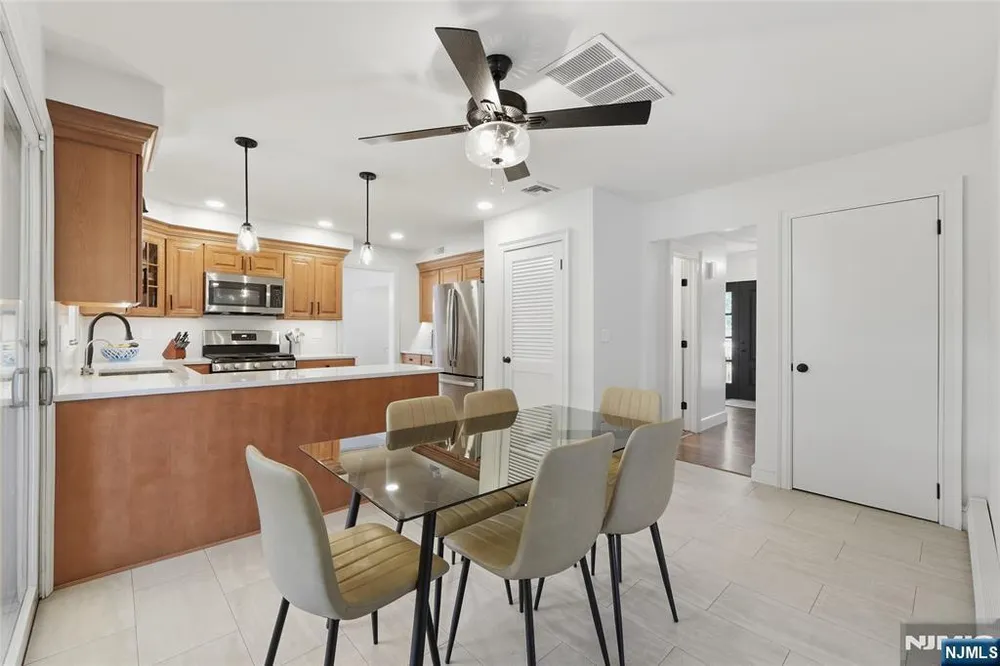 2430 Cleveland Ave, Washington, NJ 07676