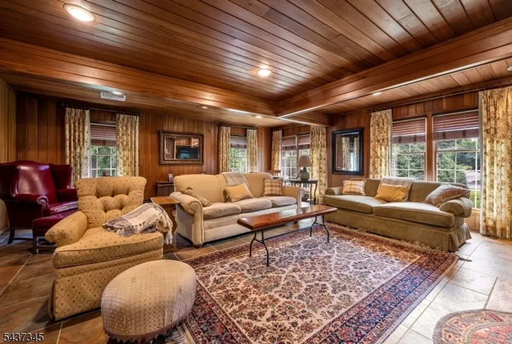 457 Russell Ave, Bergen, Wyckoff Township, NJ 07481