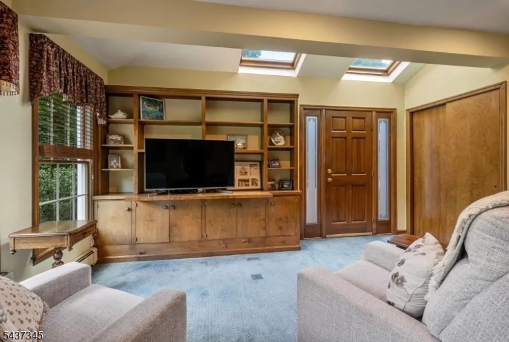 457 Russell Ave, Bergen, Wyckoff Township, NJ 07481