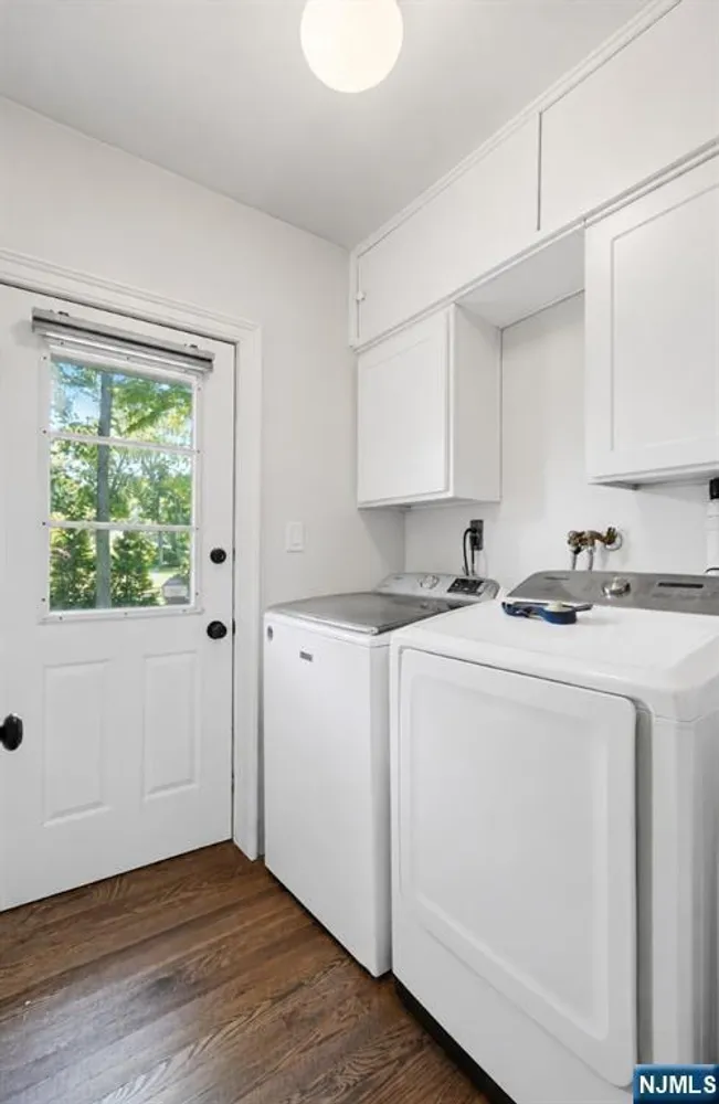 2430 Cleveland Ave, Washington, NJ 07676