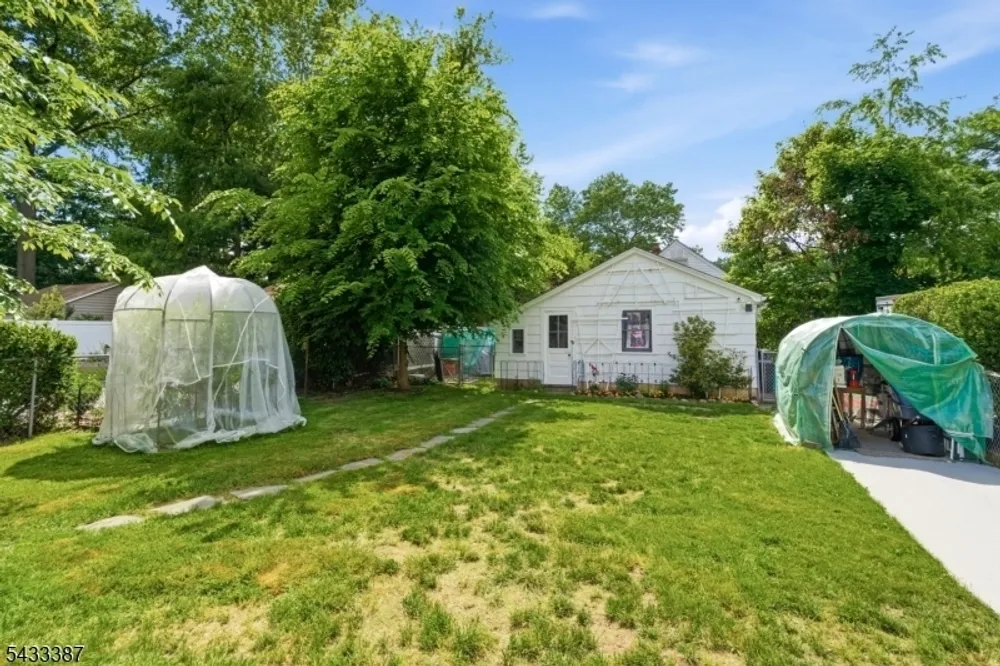 128 Meisel Ave, Springfield, NJ 07081