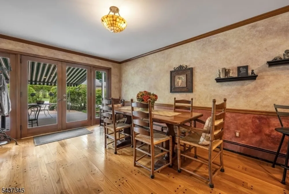 457 Russell Ave, Bergen, Wyckoff Township, NJ 07481