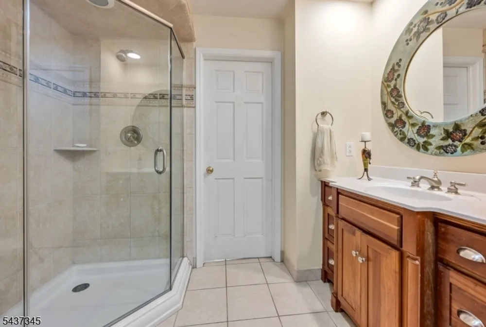 457 Russell Ave, Bergen, Wyckoff Township, NJ 07481