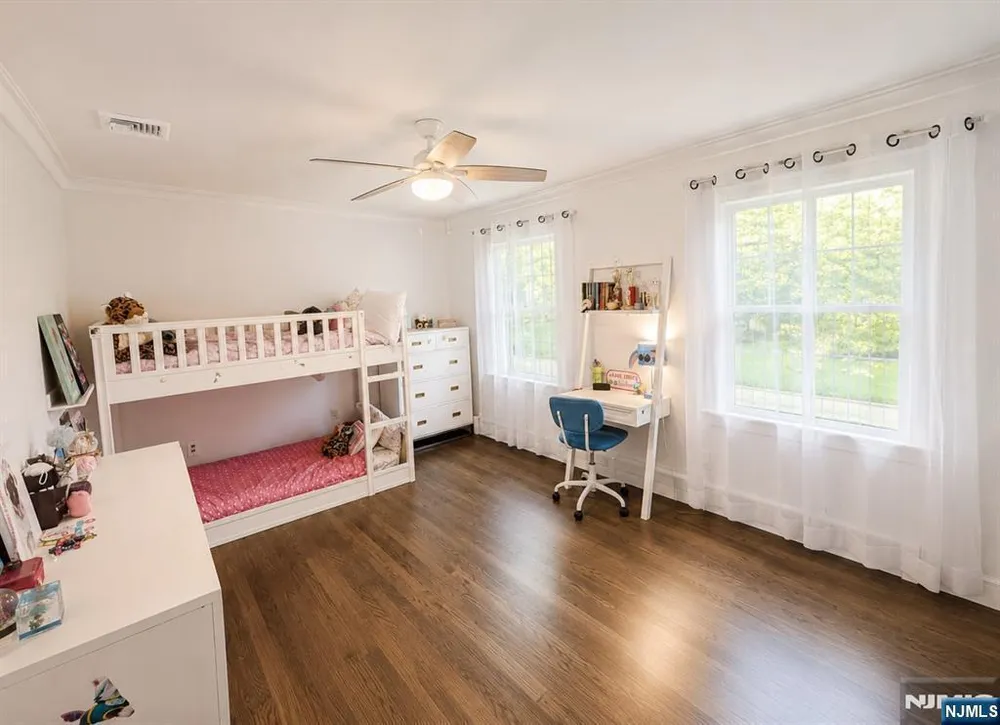 2430 Cleveland Ave, Washington, NJ 07676