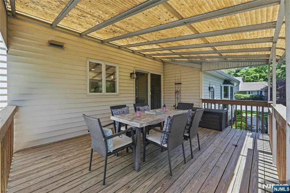 2430 Cleveland Ave, Washington, NJ 07676