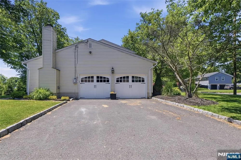 2430 Cleveland Ave, Washington, NJ 07676