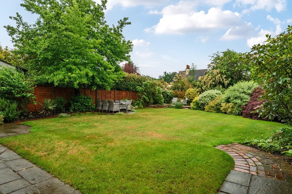 Latchmoor Way, Gerrards Cross, SL9 photo 3