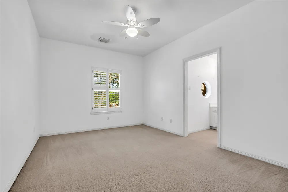 15935 Lake Loop Dr, Cypress, TX 77433