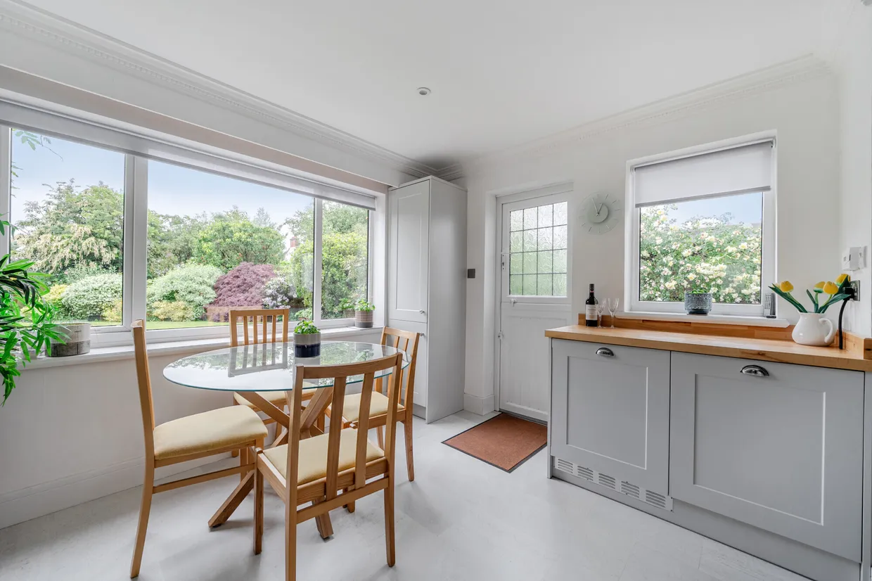Latchmoor Way, Gerrards Cross, SL9 photo 9