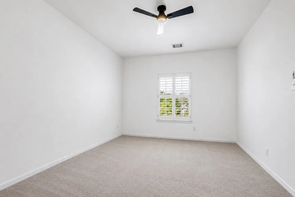 15935 Lake Loop Dr, Cypress, TX 77433
