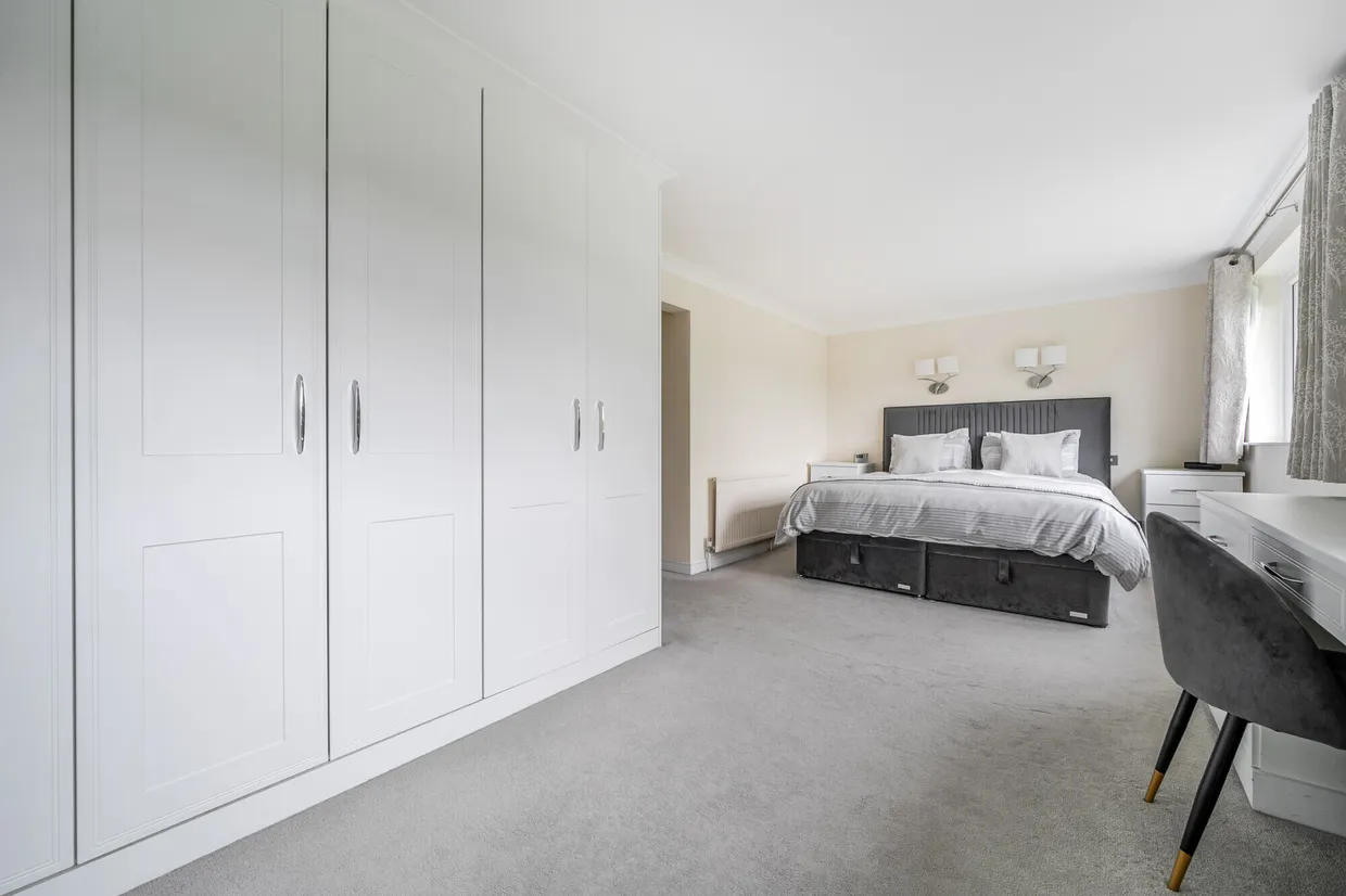 Latchmoor Way, Gerrards Cross, SL9 photo 10