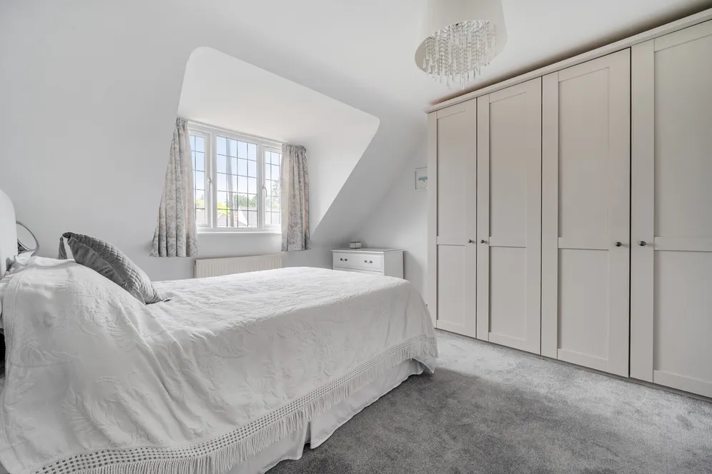 Latchmoor Way, Gerrards Cross, SL9 photo 12