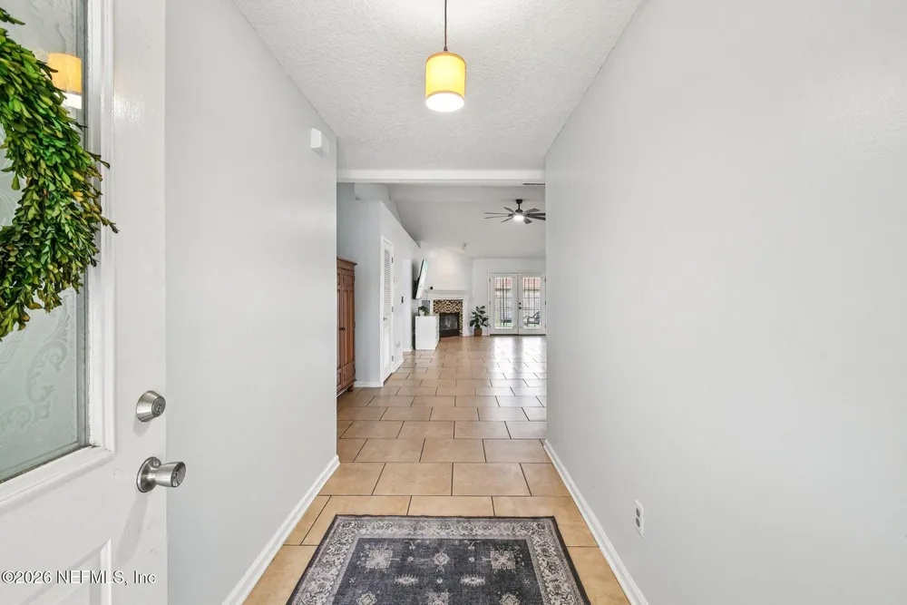2482 Glow Wood Ct, Middleburg, FL 32068