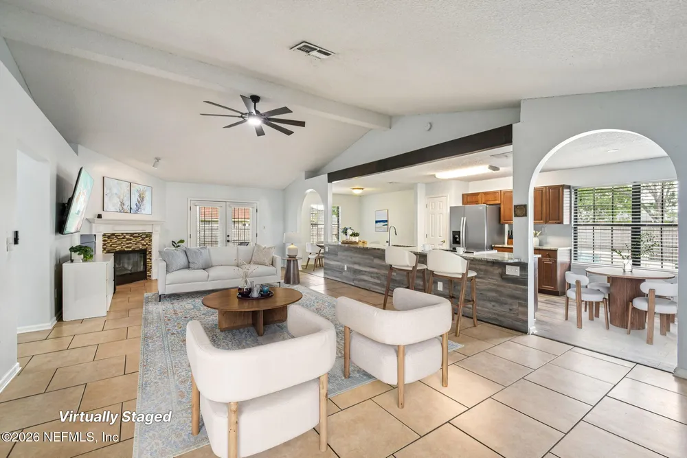 2482 Glow Wood Ct, Middleburg, FL 32068