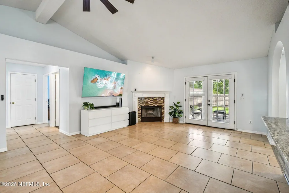 2482 Glow Wood Ct, Middleburg, FL 32068