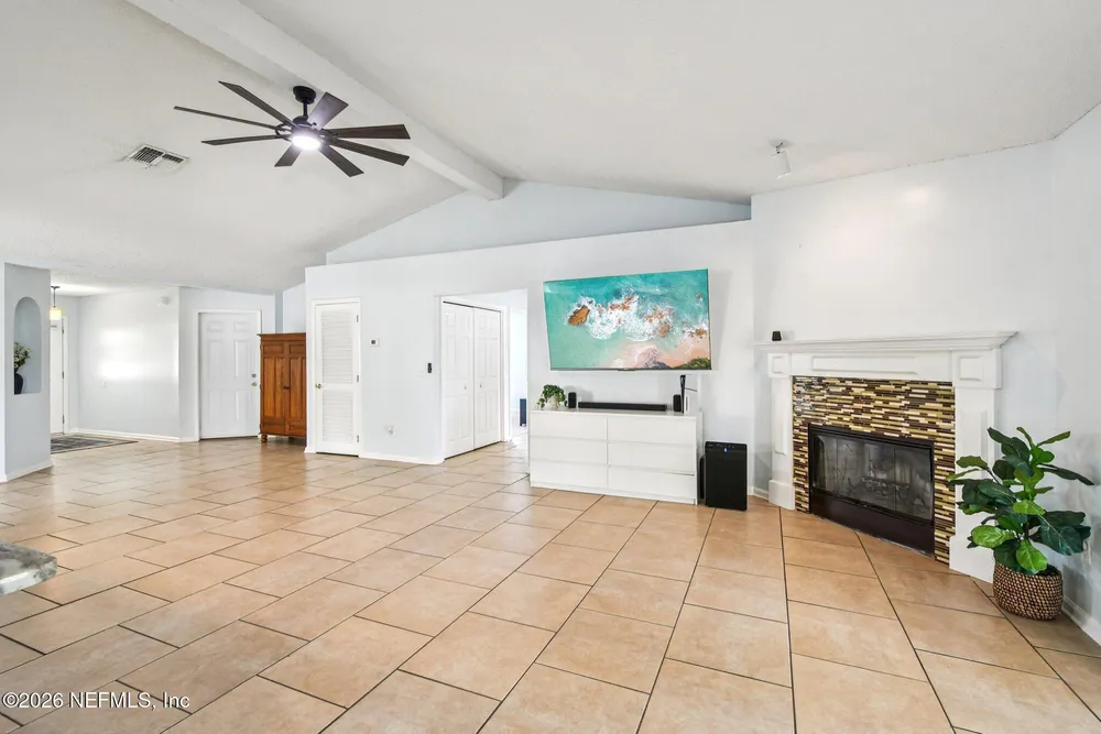 2482 Glow Wood Ct, Middleburg, FL 32068