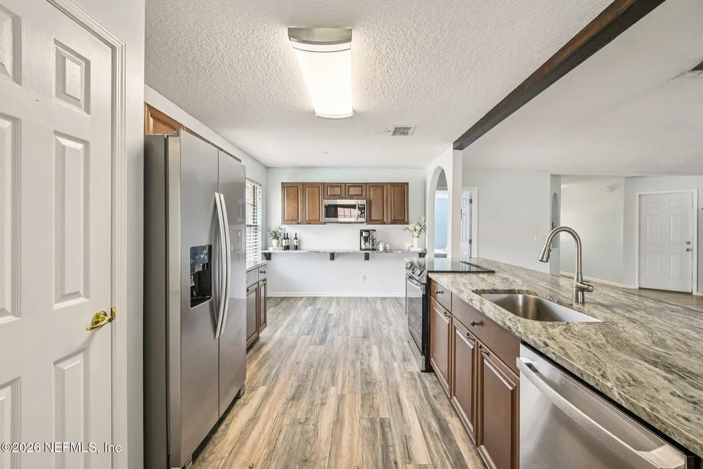 2482 Glow Wood Ct, Middleburg, FL 32068