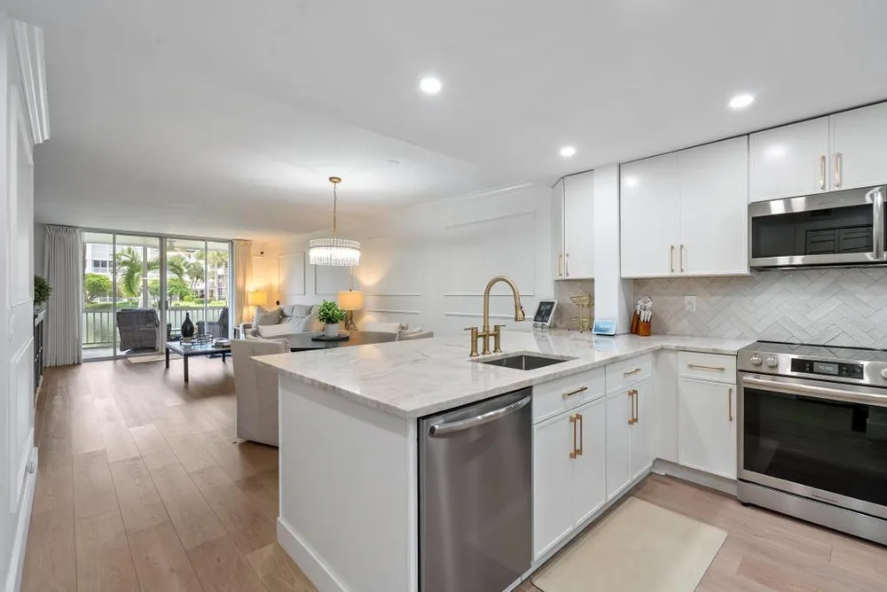 2717 Florida Blvd, Delray Beach, FL 33483