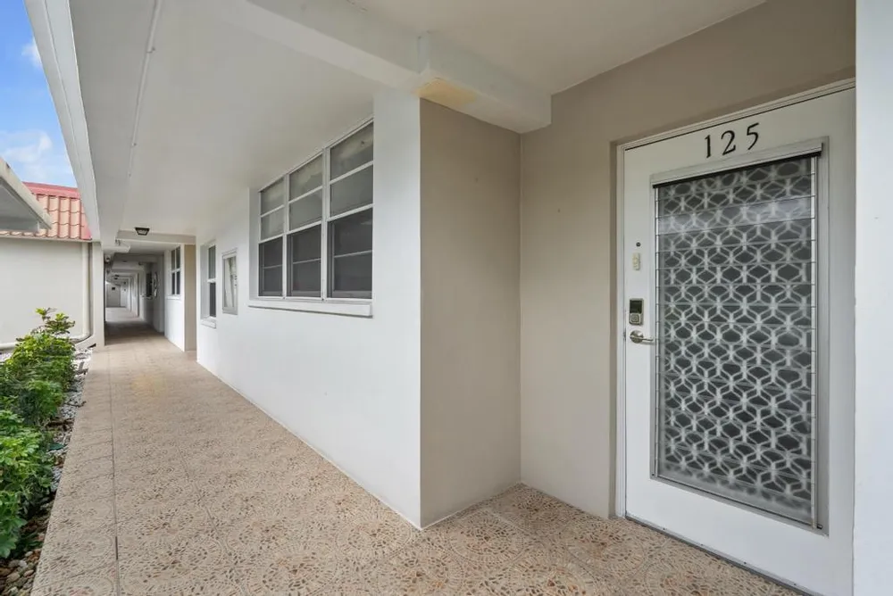 2717 Florida Blvd, Delray Beach, FL 33483