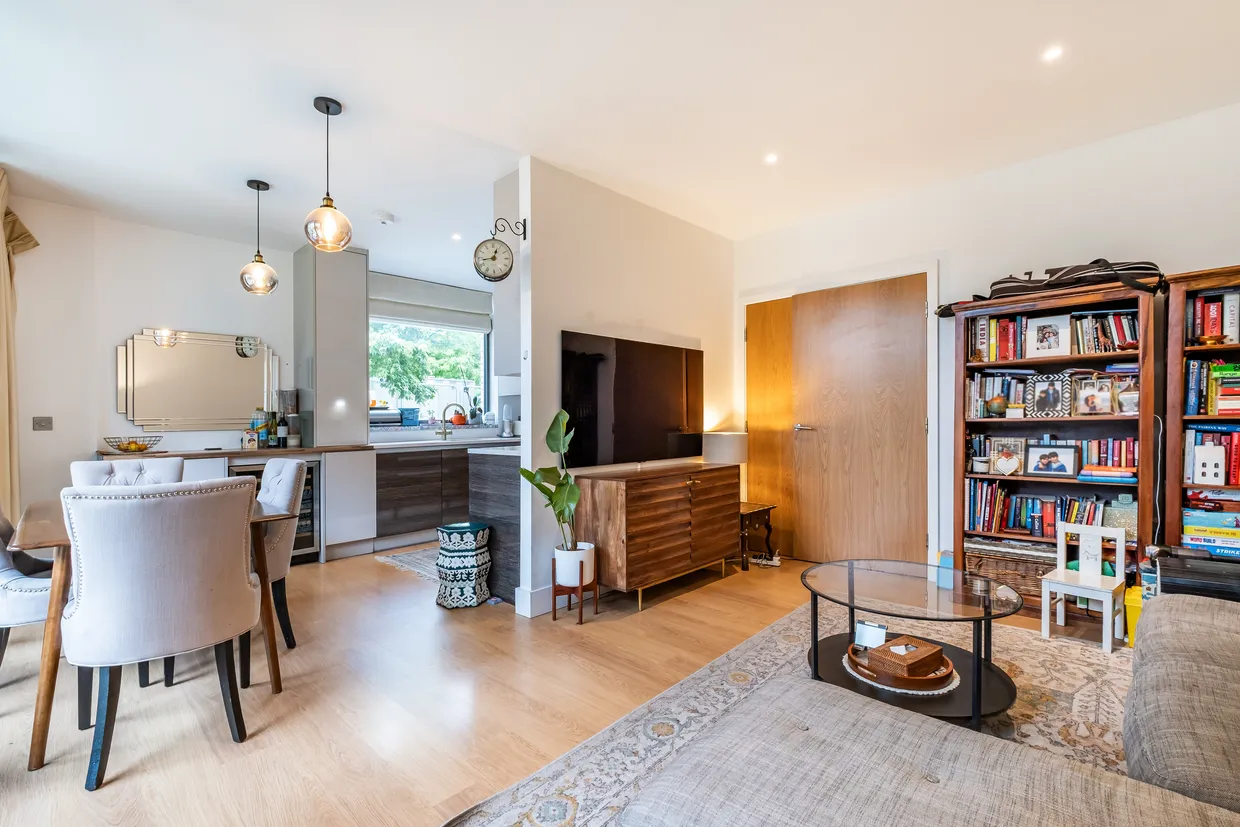 Kilburn Park Road, London, NW6 photo 5