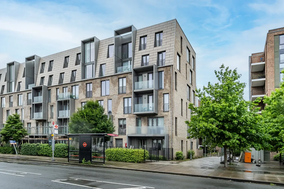 Kilburn Park Road, London, NW6 photo 22