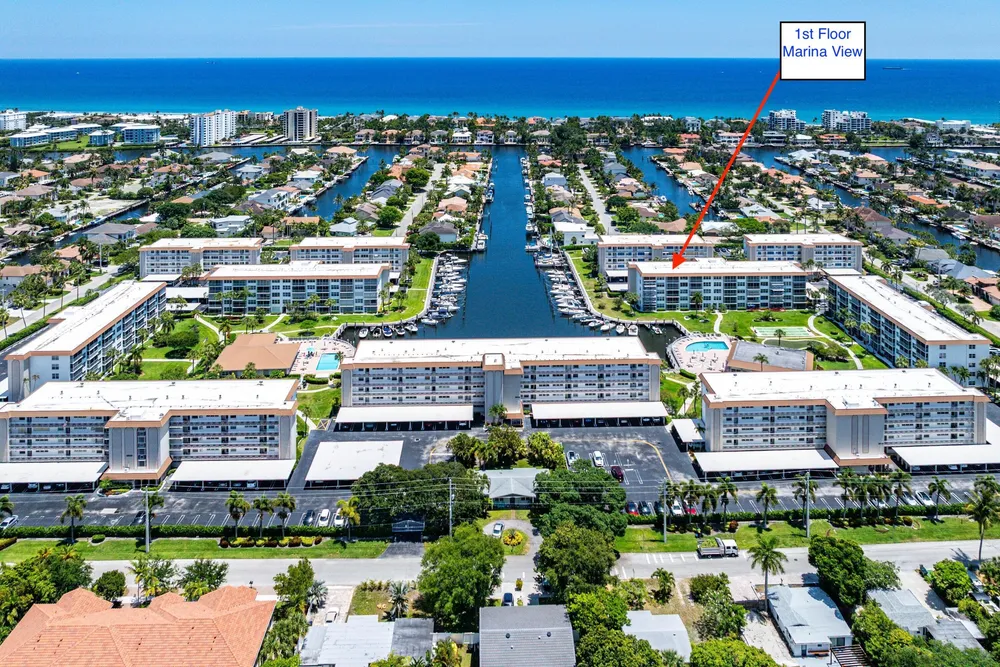911 Gardenia Dr, Delray Beach, FL 33483