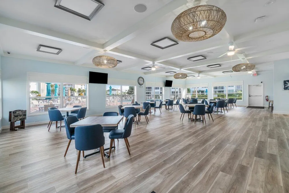 911 Gardenia Dr, Delray Beach, FL 33483