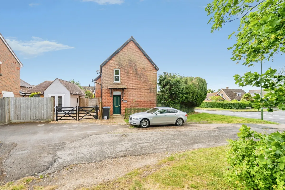 Westergate Street, Westergate, Chichester