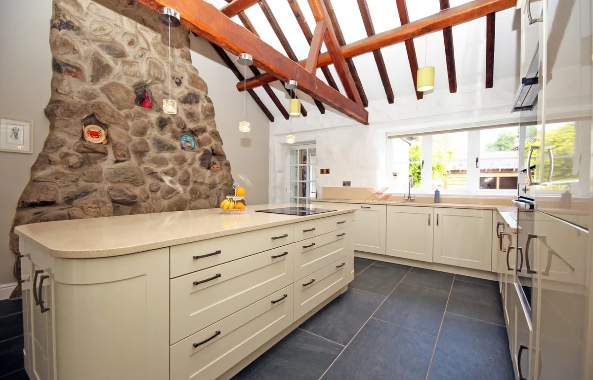Llanrug, Caernarfon, Gwynedd, LL55