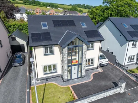Bronwydd Road, Carmarthen , SA31