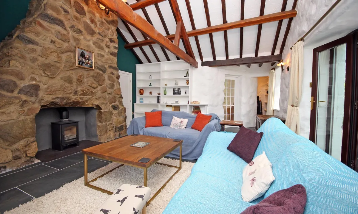 Llanrug, Caernarfon, Gwynedd, LL55