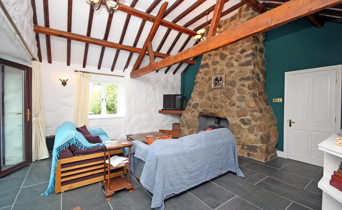 Llanrug, Caernarfon, Gwynedd, LL55