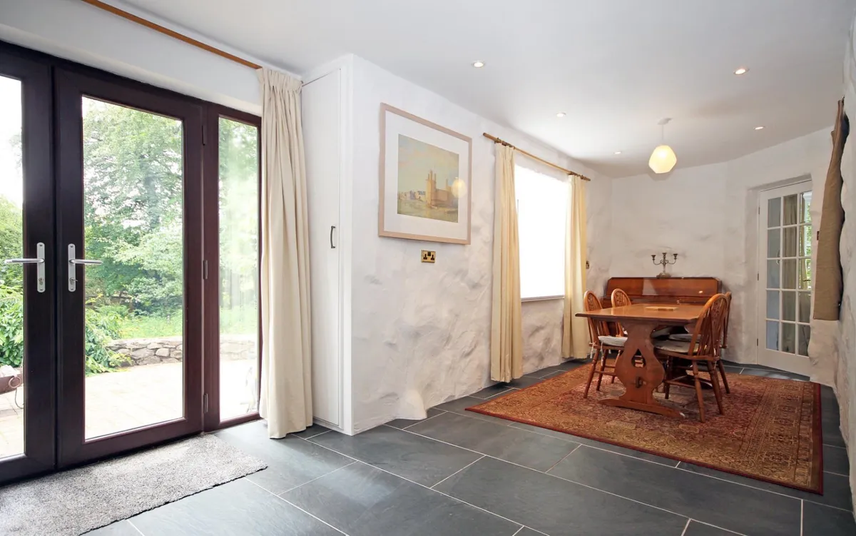 Llanrug, Caernarfon, Gwynedd, LL55