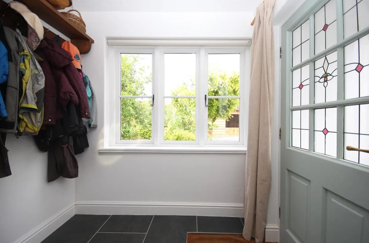 Llanrug, Caernarfon, Gwynedd, LL55